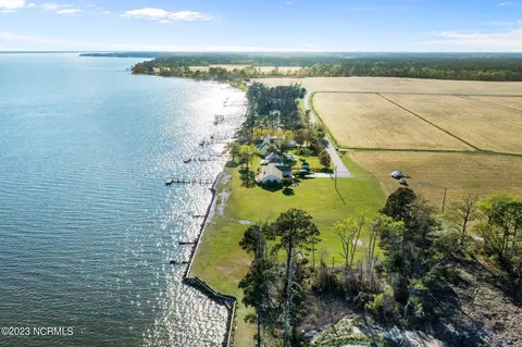 17 Morrison Road, Oriental, NC 28571