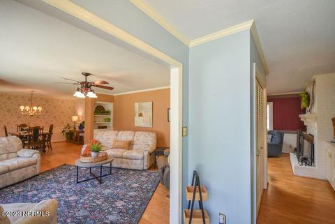 32 Shadow Dr, Whispering Pines, NC 28327 photo 6