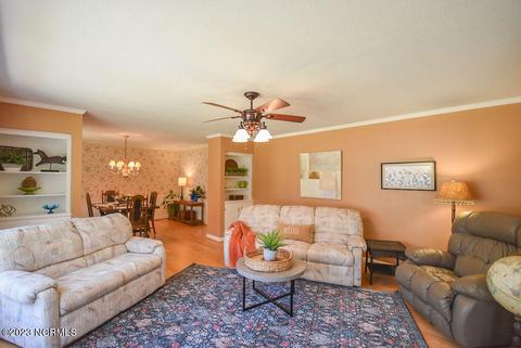 32 Shadow Dr, Whispering Pines, NC 28327 photo 7