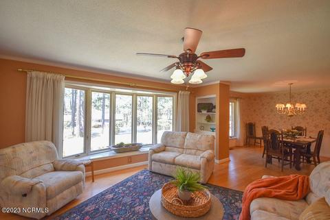 32 Shadow Dr, Whispering Pines, NC 28327 photo 10
