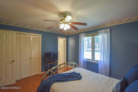 32 Shadow Dr, Whispering Pines, NC 28327 photo 36