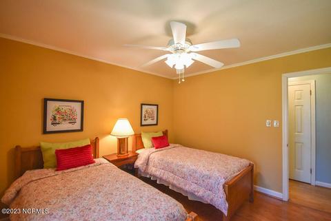 32 Shadow Dr, Whispering Pines, NC 28327 photo 45