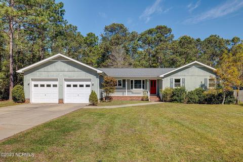 16 Country Club Dr, Shallotte, NC 28470