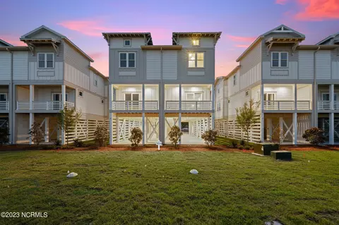 904 Second St S #1, Carolina Beach, NC 28428