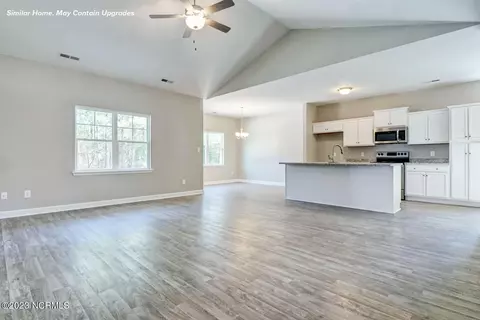 618 Riggs Rd, Hubert, NC 28539 photo 7