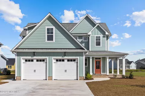1720 Olde Farm Rd, Morehead City, NC 28557