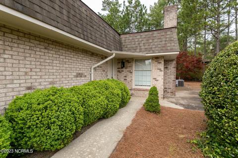112 Wimbledon Dr, Pinehurst, NC 28374 photo 3