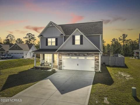 630 Aria Ln, Hubert, NC 28539