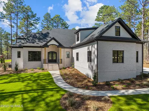 4 Kenilwood Ct, Pinehurst, NC 28374 photo 1