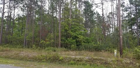 7 Charlestown Rd, Boiling Spring Lakes, NC 28461