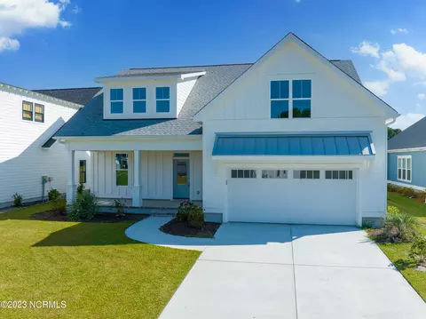167 Spicer Lake Dr, Holly Ridge, NC 28445