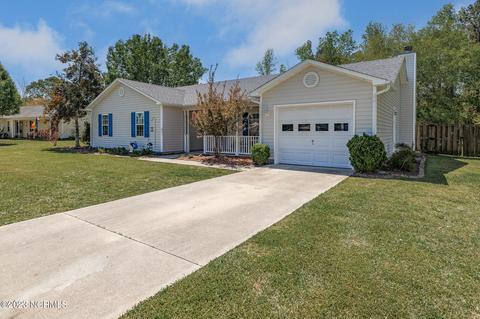215 Dame Ct, Hubert, NC 28539 photo 3