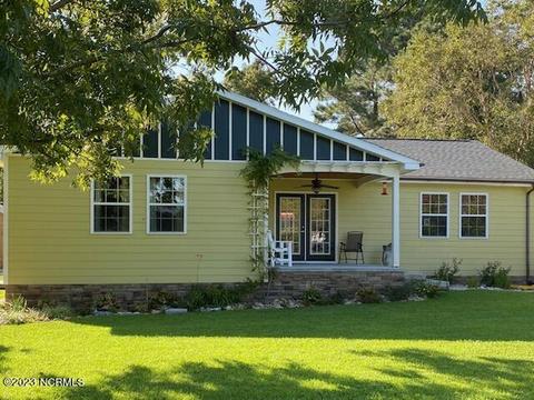 108 Miles Brown St, Edenton, NC 27932