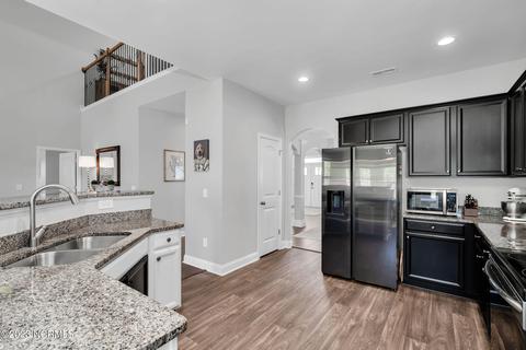 318 Bear Run, Maple Hill, NC 28454 photo 16