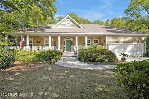 509 Periwinkle Way, Caswell Beach, NC 28465