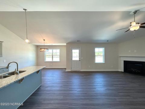 734 Aria Ln, Hubert, NC 28539 photo 11