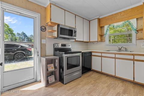 308 E Randolph St, Candor, NC 27229 photo 9