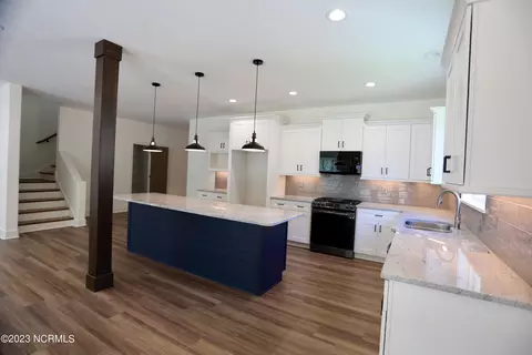 105 Devon Cir, Aberdeen, NC 28315 photo 32
