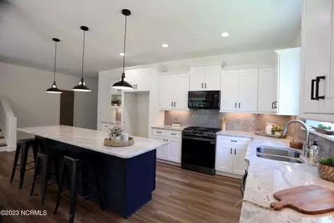 105 Devon Cir, Aberdeen, NC 28315 photo 23