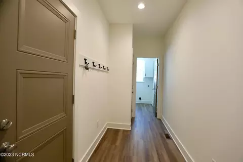 105 Devon Cir, Aberdeen, NC 28315 photo 9