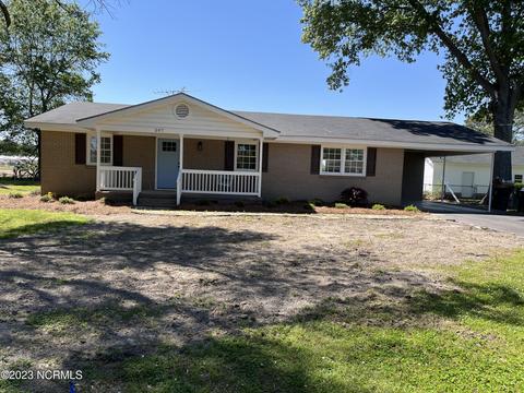 207 Charles Dr N, Fremont, NC 27830