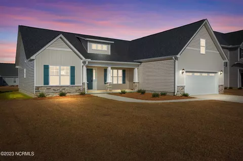 344 Oleander Dr, Greenville, NC 27858