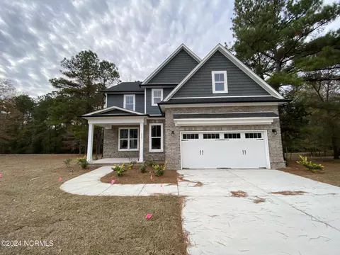 119 N Beatrice Dr, Rocky Point, NC 28457