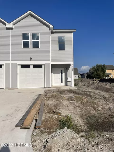 139 Pasture Ln #10B, Peletier, NC 28584