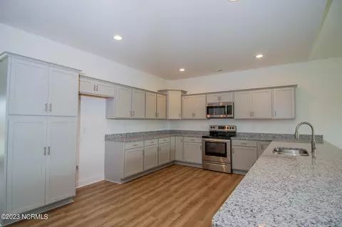 103 Orca Way, Cedar Point, NC 28584 photo 3