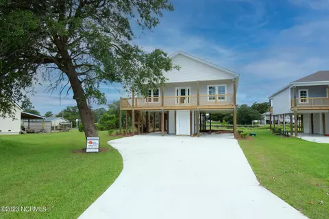 103 Orca Way, Cedar Point, NC 28584