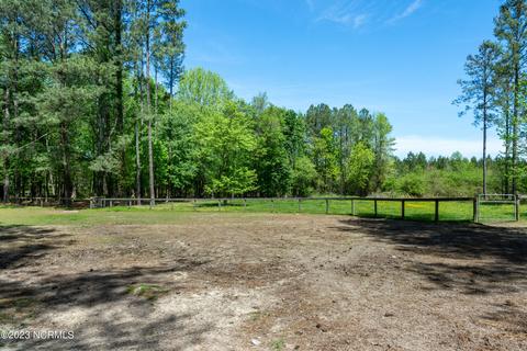 200 Lynch Rd, Selma, NC 27576 photo 13