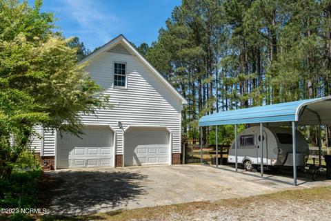 200 Lynch Rd, Selma, NC 27576 photo 3