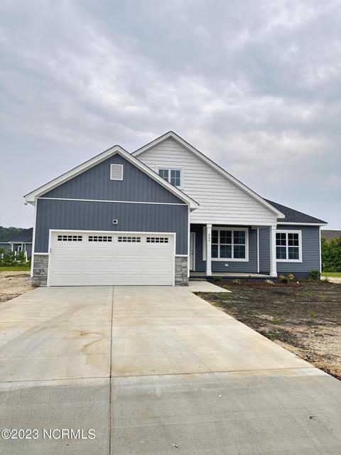 642 Lennington Ln, Washington, NC 27889