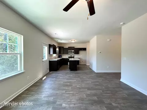 608 Riggs Rd, Hubert, NC 28539 photo 24