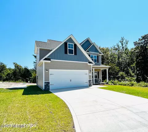 608 Riggs Rd, Hubert, NC 28539 photo 3