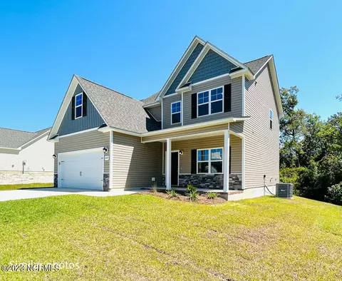 608 Riggs Rd, Hubert, NC 28539 photo 2