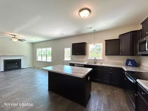 608 Riggs Rd, Hubert, NC 28539 photo 15