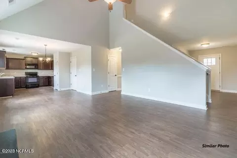616 Riggs Rd, Hubert, NC 28539 photo 2