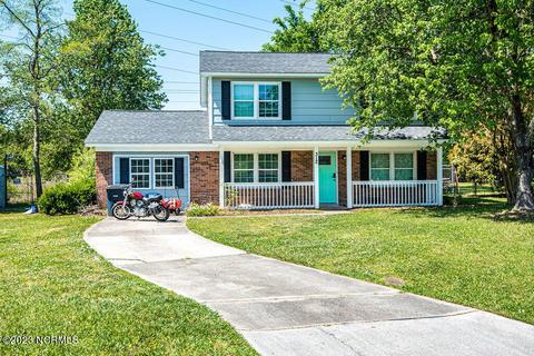 312 Wildwood Dr, Jacksonville, NC 28546