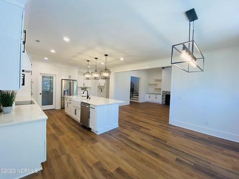 202 Hatteras Ct, Hampstead, NC 28443 photo 13