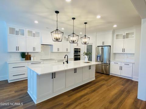 202 Hatteras Ct, Hampstead, NC 28443 photo 11