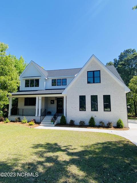 202 Hatteras Ct, Hampstead, NC 28443