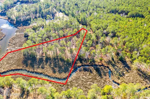 202 Shore Dr E, Oriental, NC 28571 photo 7