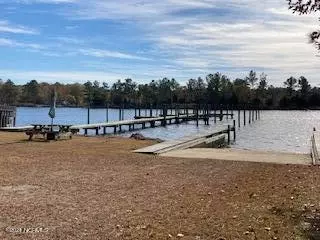 202 Shore Dr E, Oriental, NC 28571 photo 11