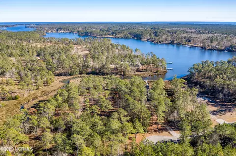 202 Shore Dr E, Oriental, NC 28571 photo 8