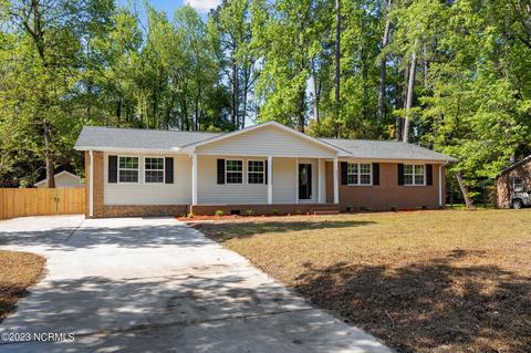2211 Steeple Chase Dr, Trent Woods, NC 28562