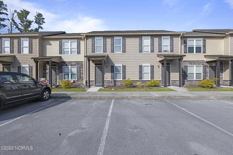 417 Sullivan Loop Rd, Midway Park, NC 28544
