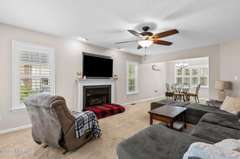 136 Avon Dr, Hubert, NC 28539 photo 6