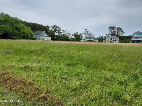 300 Rowland Ct, Beaufort, NC 28516