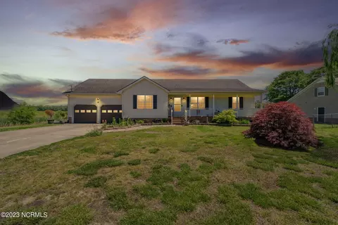 134 Pine Ridge Dr, South Mills, NC 27976